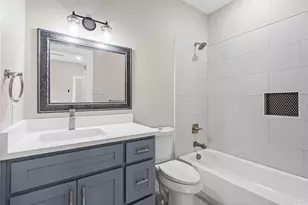 913 Pease River Dr, Granbury, TX 76048 - Photo 23