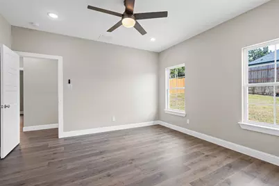 913 Pease River Drive, Granbury, TX 76048 - Photo 27