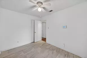 5555 Pinson St, Fort Worth, TX 76119 - Photo 19
