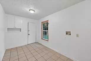 5555 Pinson St, Fort Worth, TX 76119 - Photo 11