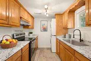 215 E 3rd St, Ferris, TX 75125 - Photo 5