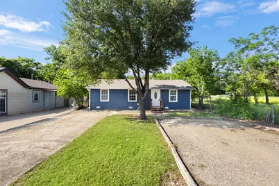 215 E 3rd Street, Ferris, TX 75125 - Photo 1