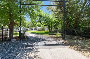 1301 Oak Hill Dr, Kemp, TX 75143 - Photo 39