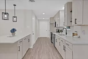 2013 Monaco Ct, Arlington, TX 76010 - Photo 3