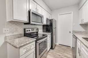 649 Timberline Dr, Hurst, TX 76053 - Photo 19