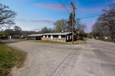 229 Sherman Drive, Pottsboro, TX 75076 - Photo 3