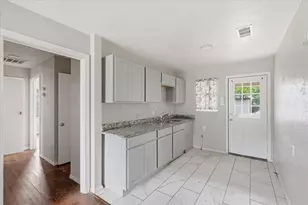 1303 Stone Dr, Irving, TX 75061 - Photo 17
