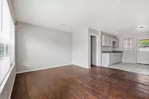 1303 Stone Dr, Irving, TX 75061 - Photo 11