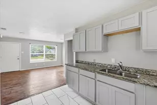 1303 Stone Dr, Irving, TX 75061 - Photo 13