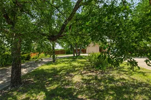 417 Big Creek Rd, Willow Park, TX 76087 - Photo 11