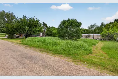5429 Highview Drive, Granbury, TX 76048 - Photo 9