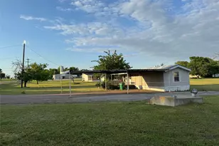 209 Mc Elroy St, Southmayd, TX 76273 - Photo 1