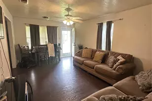 1711 Redwood Dr, Cleburne, TX 76033 - Photo 5