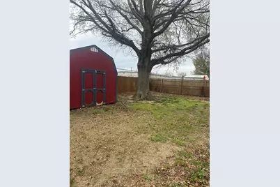 1711 Redwood Drive, Cleburne, TX 76033 - Photo 19
