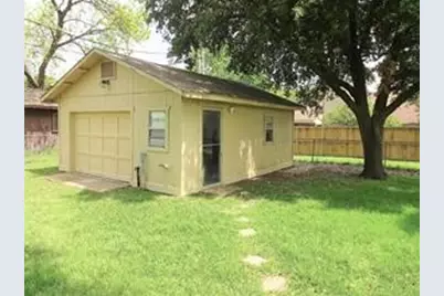 204 Hillcrest Street, Sanger, TX 76266 - Photo 13