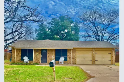204 Hillcrest Street, Sanger, TX 76266 - Photo 1