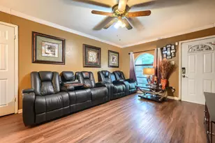 507 S Walnut Creek Dr, Mansfield, TX 76063 - Photo 3
