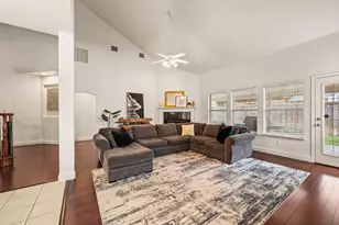 308 Bradbury Dr, Euless, TX 76040 - Photo 11