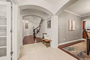 308 Bradbury Dr, Euless, TX 76040 - Photo 9