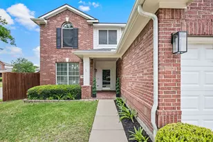 308 Bradbury Dr, Euless, TX 76040 - Photo 3