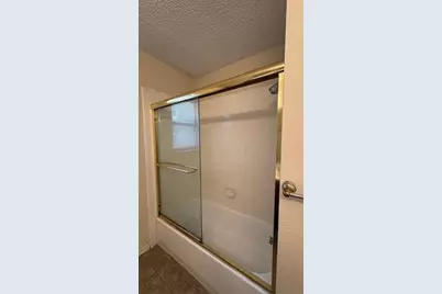 5703 Sterling Green Trail, Arlington, TX 76017 - Photo 15