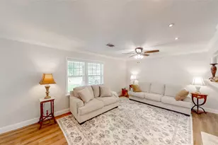 4100 Holly Ln, Flower Mound, TX 75022 - Photo 11