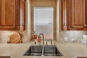 12045 Lante Cir, Frisco, TX 75033 - Photo 11