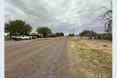 1005 136th Street, Lubbock, TX 79423 - Photo 3