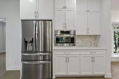 7424 Stonecrest Drive, Dallas, TX 75254 - Photo 11