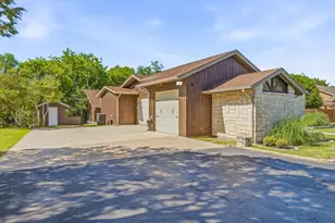 624 Williamsburg Ct, Granbury, TX 76048 - Photo 37