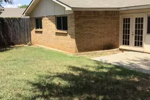 2622 Meadowview Dr, Arlington, TX 76016 - Photo 23