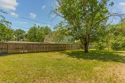 5732 Bonnie Wayne Street, Haltom City, TX 76117 - Photo 25