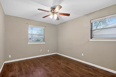 5732 Bonnie Wayne Street, Haltom City, TX 76117 - Photo 15