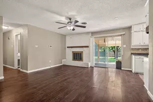 5732 Bonnie Wayne St, Haltom City, TX 76117 - Photo 5
