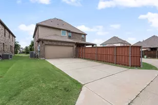 9814 Gristmill Ln, Frisco, TX 75035 - Photo 37