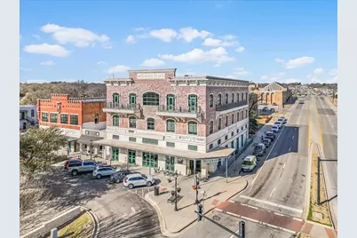 102 Houston Avenue #202, Weatherford, TX 76086 - Photo 1