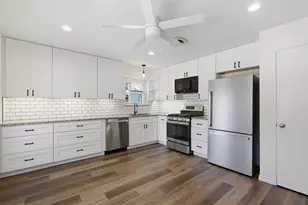 9005 Clearwater Dr, Dallas, TX 75243 - Photo 11