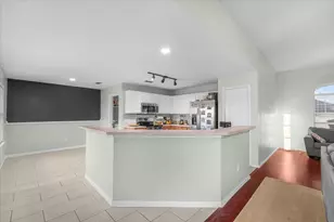 6926 Meadow Bend Dr, Arlington, TX 76002 - Photo 15
