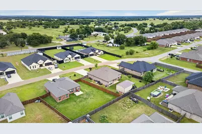 2112 Cole Street, Mabank, TX 75147 - Photo 33