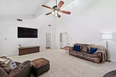 2850 Creekwood Drive, Grapevine, TX 76051 - Photo 7
