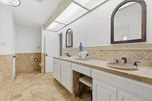 2850 Creekwood Dr, Grapevine, TX 76051 - Photo 21
