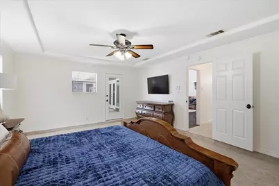 2850 Creekwood Drive, Grapevine, TX 76051 - Photo 17