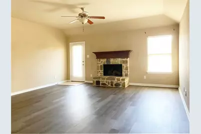 2108 Willow Creek Drive, Little Elm, TX 75068 - Photo 9