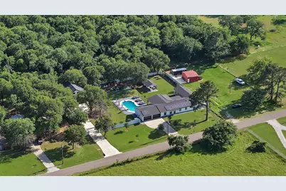 620 E 6th Street, Springtown, TX 76082 - Photo 37