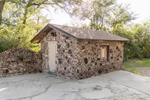 8313 Lupine Cir S, Fort Worth, TX 76135 - Photo 35