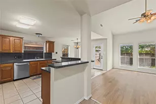 525 Destin Dr, Fort Worth, TX 76131 - Photo 7