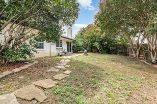 1700 Delaford Cir, Carrollton, TX 75007 - Photo 29