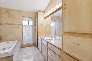 13524 Far Hills Ln, Dallas, TX 75240 - Photo 9