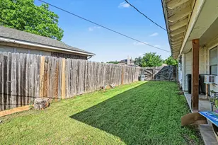 8553 James Ct, White Settlement, TX 76108 - Photo 25
