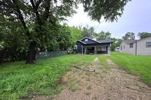 408 W Trinity St, Groesbeck, TX 76642 - Photo 25